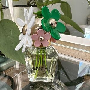 Marc Jacobs Daisy Wild Perfume with Floral Caps Only used a couple times!